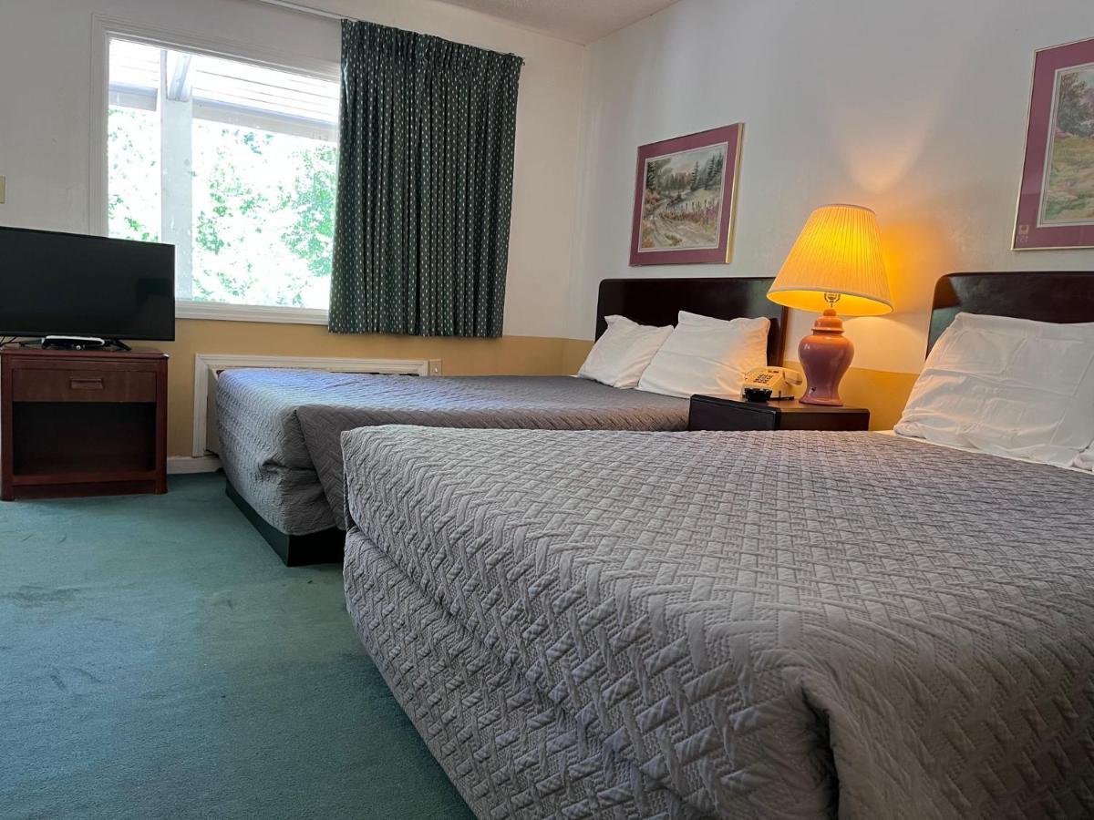 Windtree Inn Grove Hill Экстерьер фото